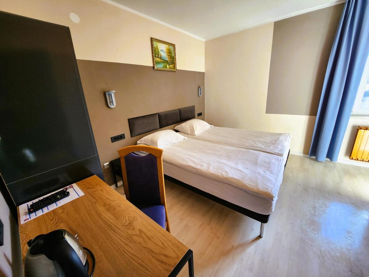 Pension Knafel Zirovnica Exterior foto